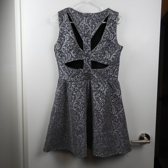 H&M Silver Glitter Dress in Medium - Picture 2 of 4